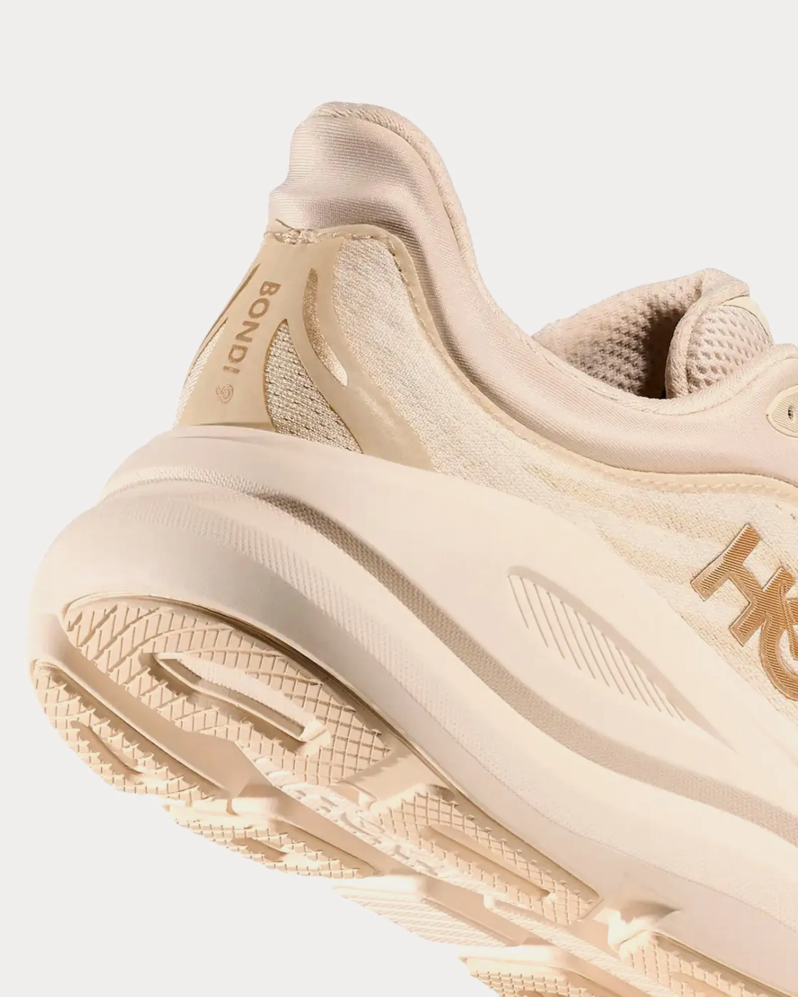 Bondi 9 Vanilla / Birch Running Shoes