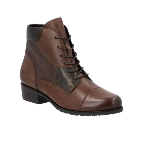 D6882 Lace-Up Ankle Boot