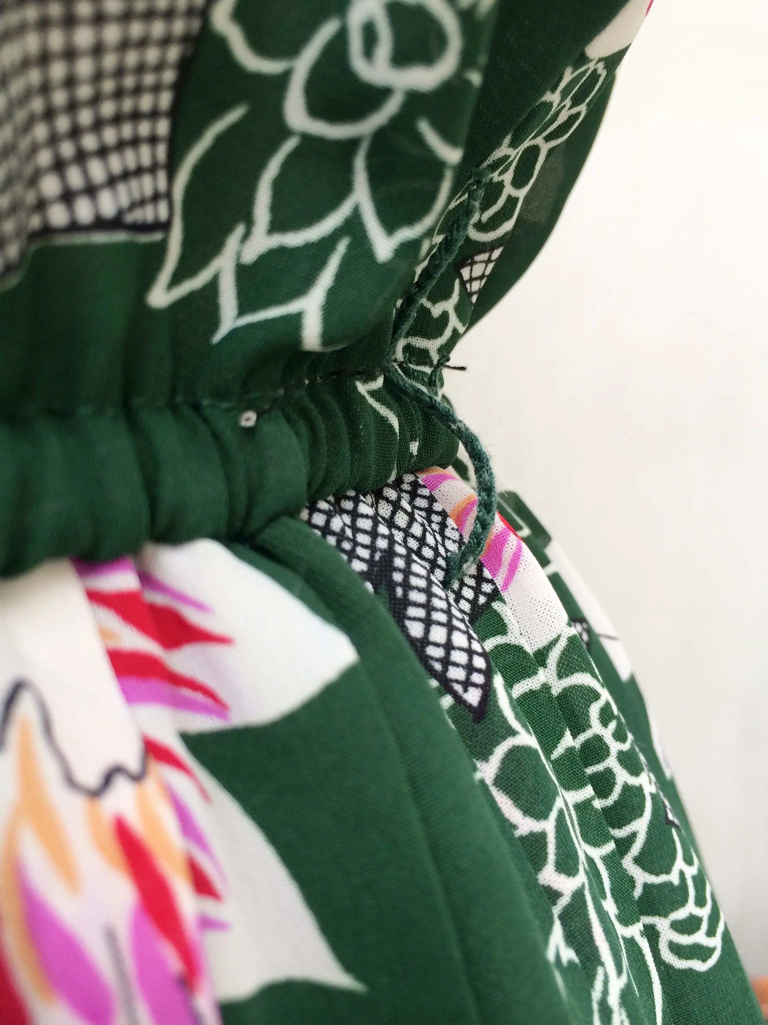 Miss Hardy | Orchid flower geometric print Vintage 1970s pleated Day dress