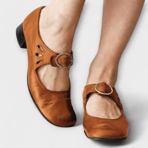 Paulina - Distinctive and Cozy Leather Sandal