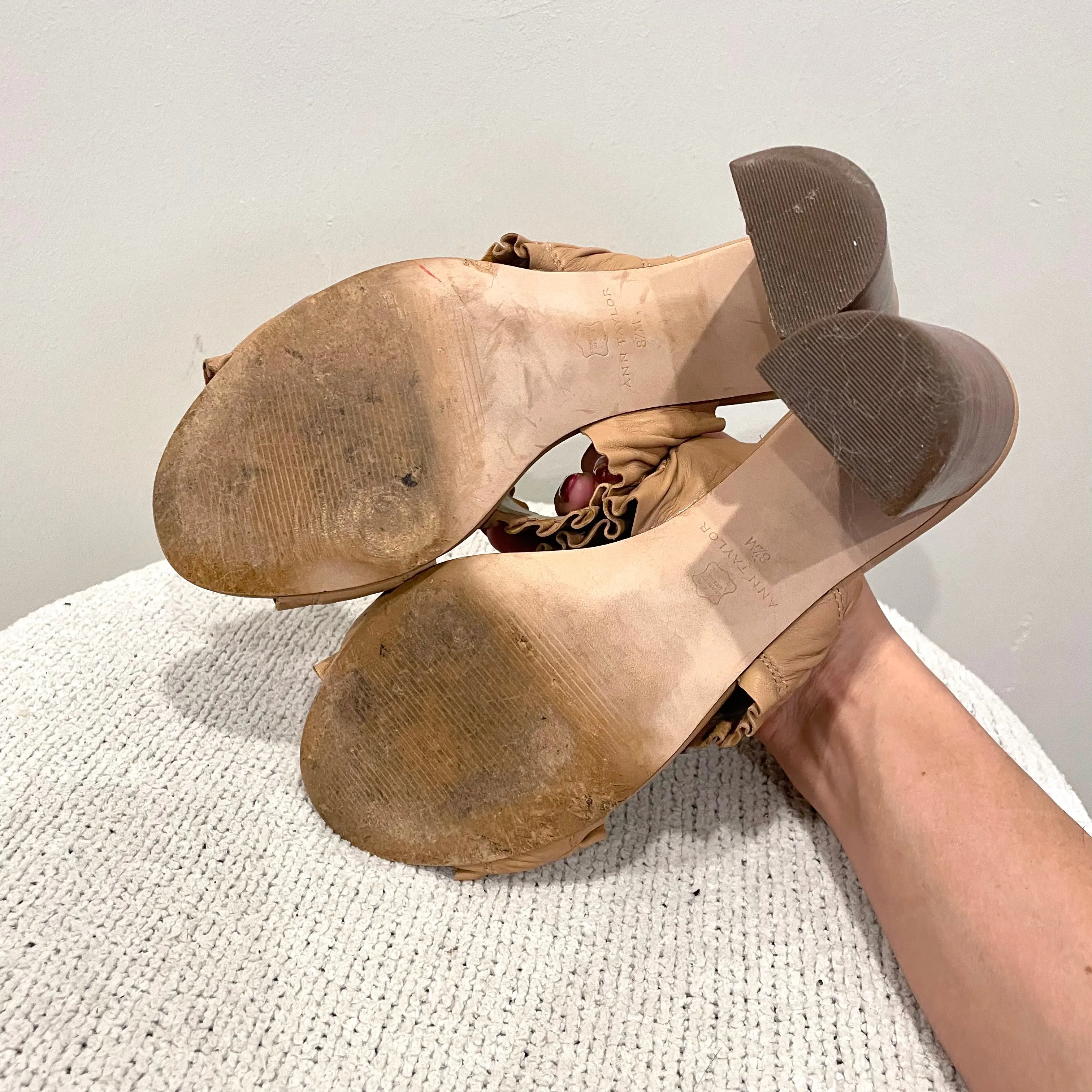 Scrunch Elastic Strap Heels