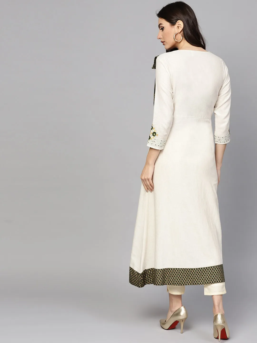 Women Off-White & Green A-Line Kurta
