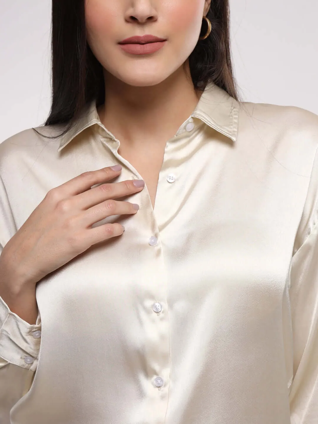Women'S Premium Off White Drop Shoulder Oversized Summer Satin Shirt