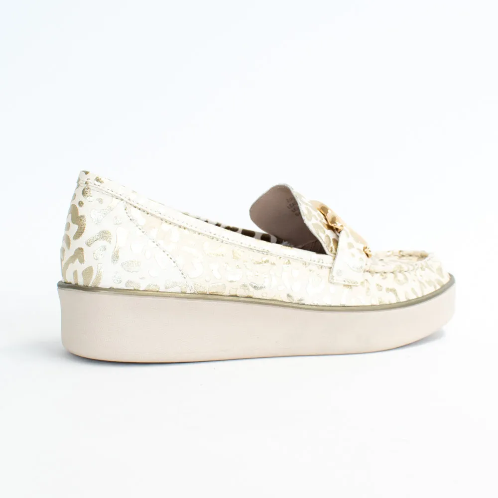 Zurina Beige and Gold Leopard